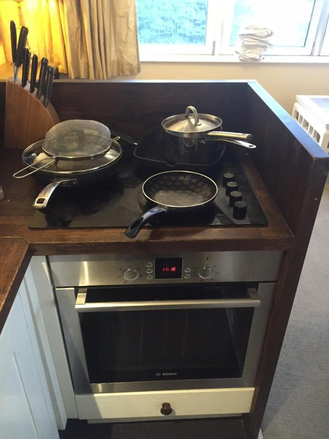 Lovely 2 Bedroom On The Corner Of Portobello Road * London
